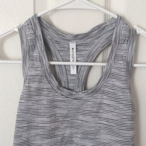 Athleta Momentum Tank - Gray - Small